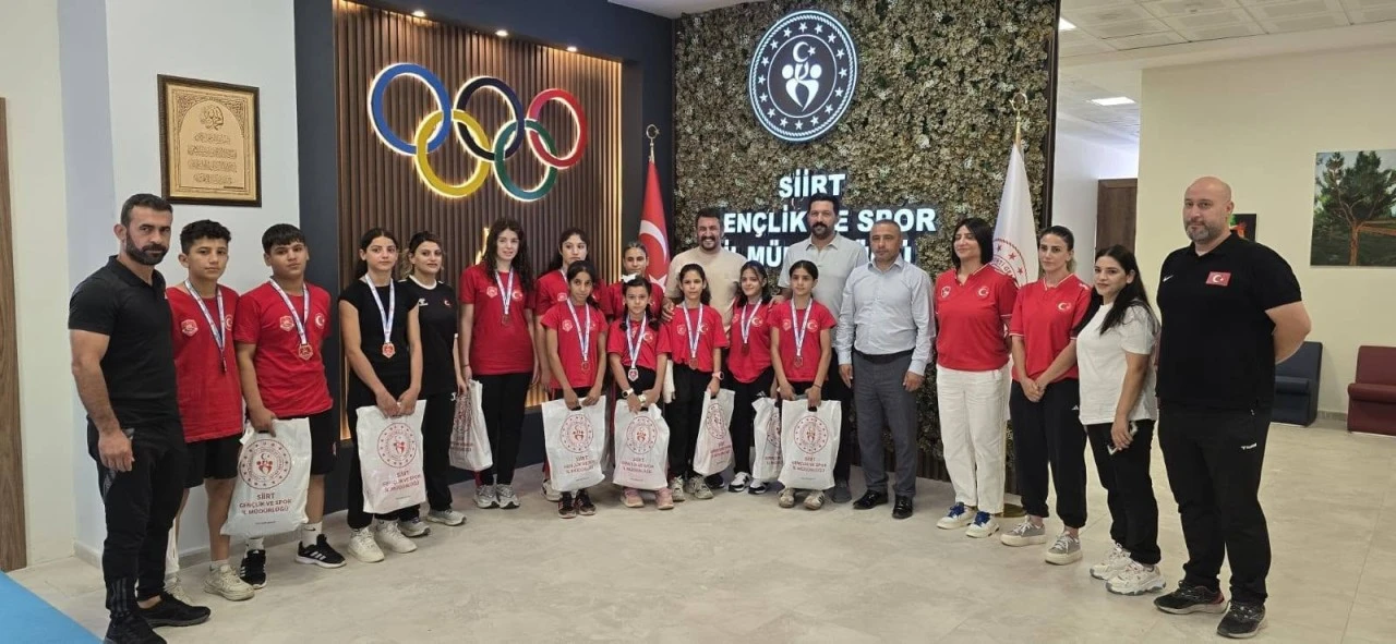 11 Madalyalık Gurur