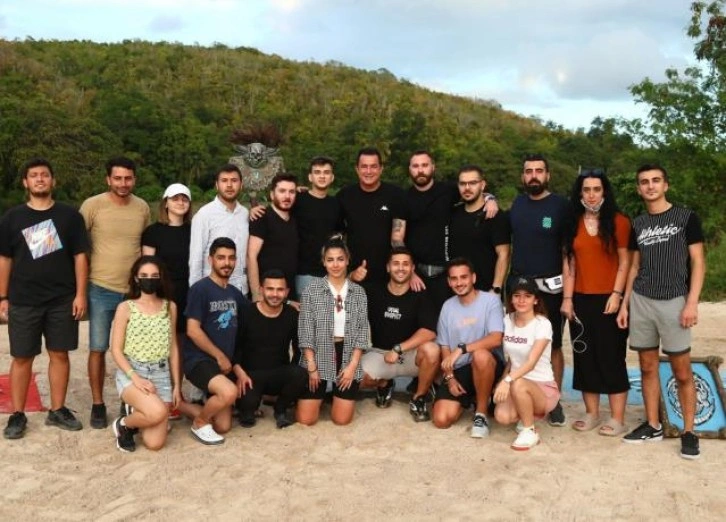 Acunmedya Akademi mezunları Survivor'da çalışmak için Dominik'e gitti!