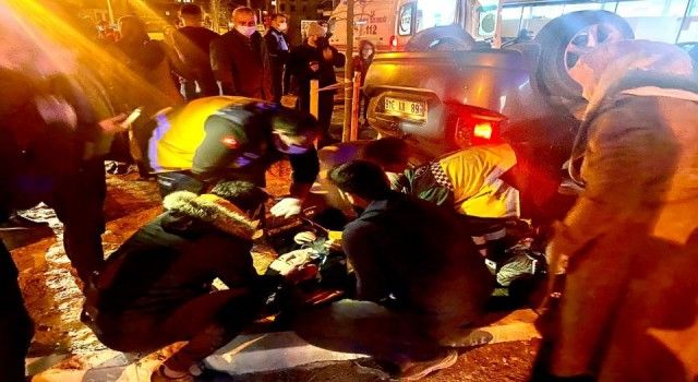 Aksaray'da iki otomobil çarpıştı: 7 yaralı!