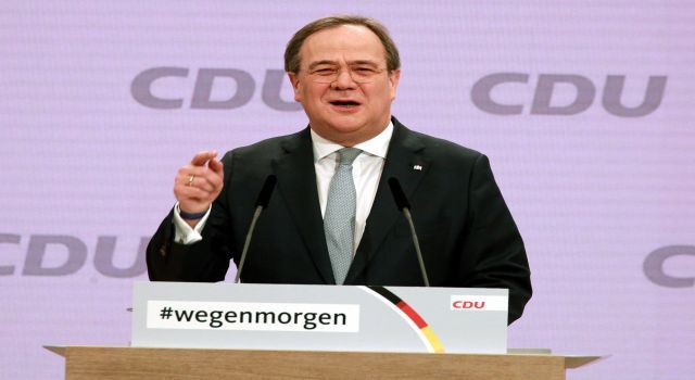 Almanya'da Merkel'in partisinin yeni başkanı belli oldu