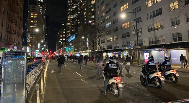 Amerika&#039;daki Protestolara New York&#039;tan tepki