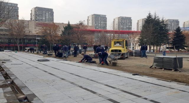 Ankara Yenimahalle'de parklara bakım