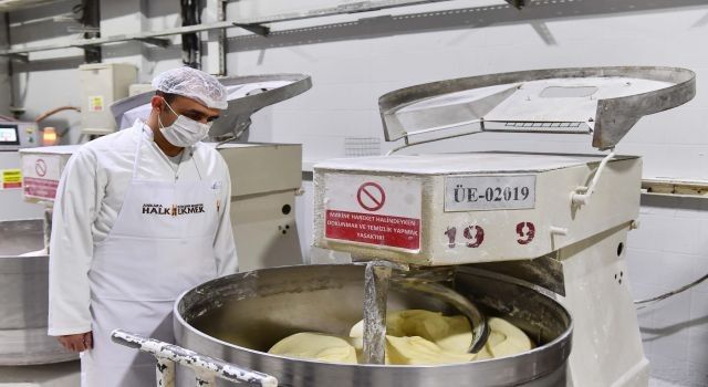 Ankara'da ekşi mayalı zerdeçallı ekmek üretimi başladı