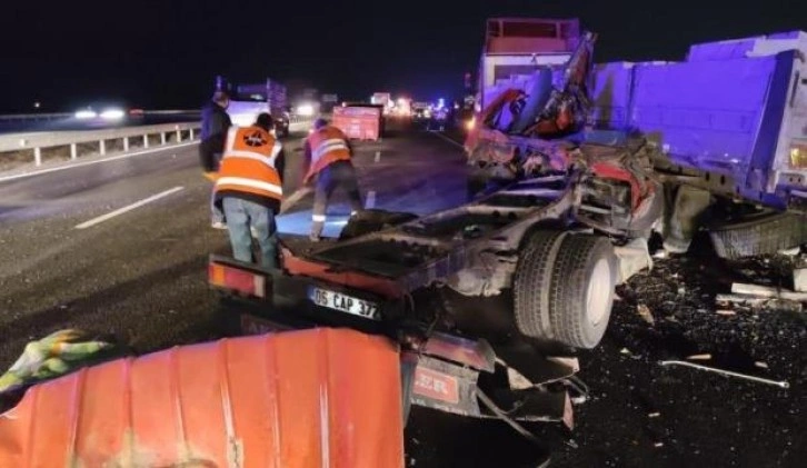 Ankara’da zincirleme kaza: 1’i ağır 6 kişi yaralandı
