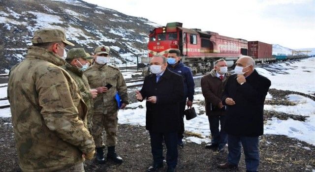 Ardahan Valisi Hüseyin Öner'den Çıldır mesaisi