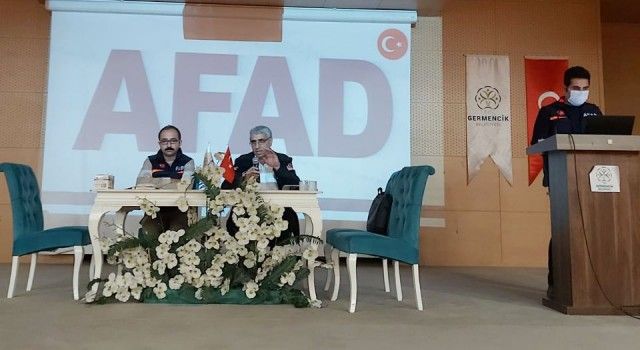 Aydın&#039;da muhtarlara afet eğitimleri başladı