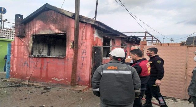 Aydın'da tek katlı ev yangında kül oldu