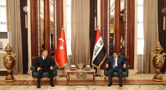 Bakan Akar, Irak Savunma Bakanı ile görüştü