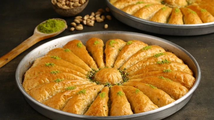 Baklavanın tadı kaçtı! Yine zam geldi