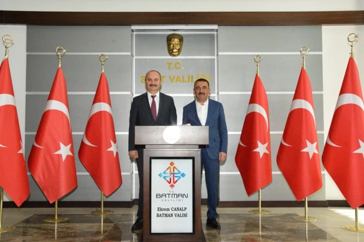 Batman Valisi Canalp, Vali Hacıbektaşoğlu’na nezaket ziyaretinde bulundu