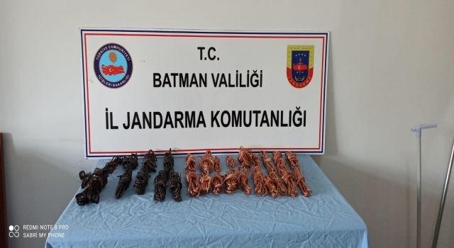 Batman'da deprem cihazının kablolarını çaldılar