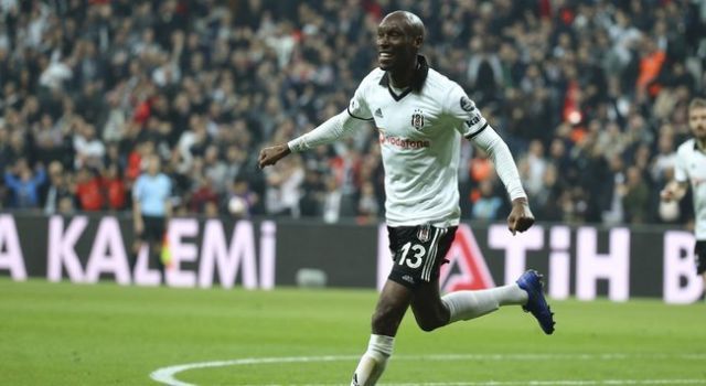 Beşiktaş, Atiba&#039;yı bırakmak istemiyor