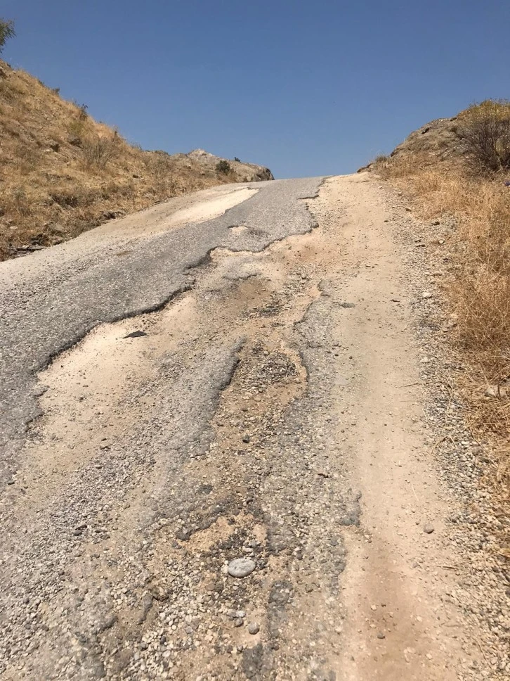 Bu yoldan geçmek sürücülerin en büyük kabusu