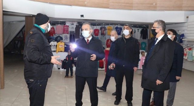 Bursa'da yangın mağduru esnafın yaraları sarıldı