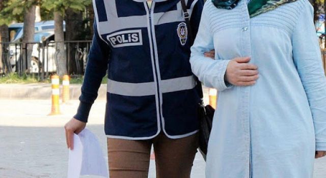 Bursa'da eş zamanlı operasyonla 16 FETÖ'cü kadın yakalandı