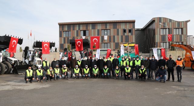 Büyükşehir'in yeni iş makineleri göreve hazır