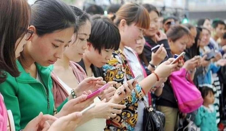 Çin’de internet kullanan kişi sayısı 1 milyarı geçti