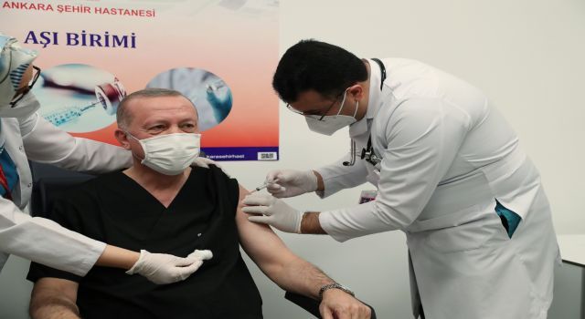 Cumhurbaşkanı Erdoğan, Koronavirüs aşısı oldu