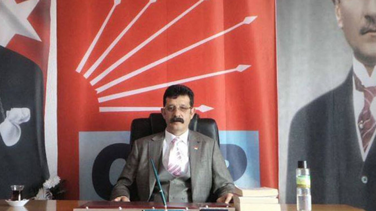 Denizli Çivril'de CHP'den iktidara pankart tepkisi