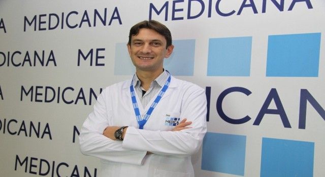 Dr. Öğretim Üyesi Gezgin: 'Su ile sık temas yüzücü kulağı yapıyor'