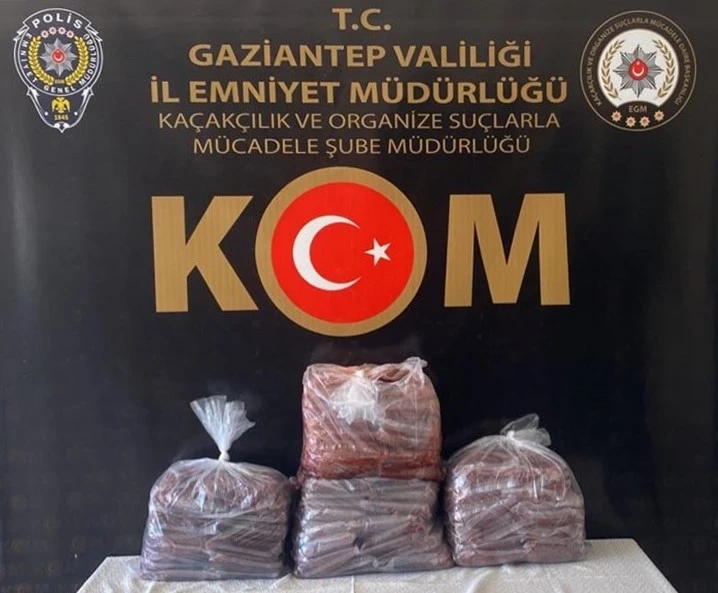 Gaziantep'te kaçakçılık operasyonu: 4 gözaltı