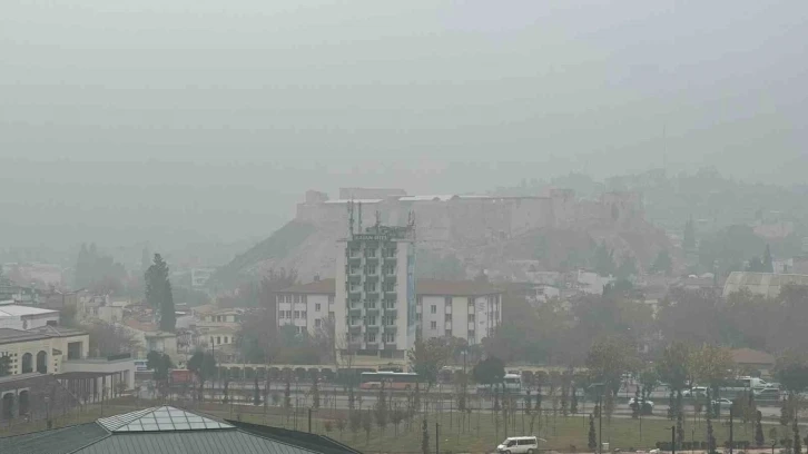 Gaziantep’te yoğun sis etkili oldu