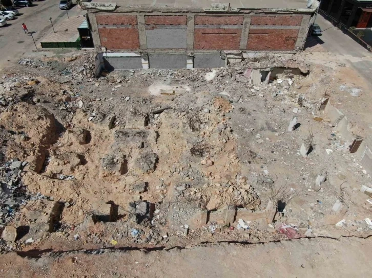 Gaziantep’teki depremde yıkılan ve 49 kişinin ölümüne neden olan 11 katlı Emre Apartmanı davası görüldü