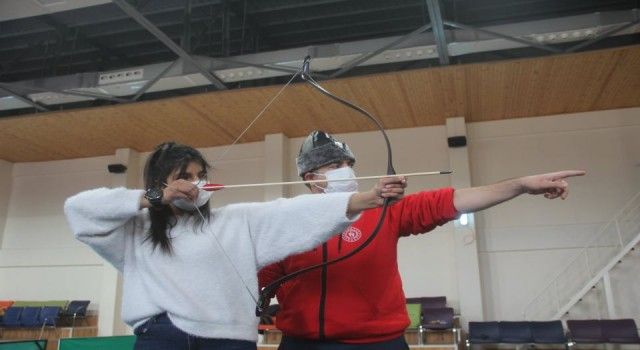 Geleneksel Türk Okçuluğu Erzincan'da gençlerle buluştu