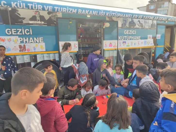 Gezici Kütüphanesi Adıyaman'da