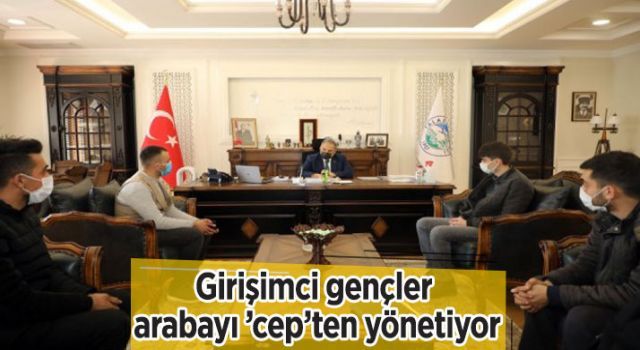 Girişimci gençler arabayı 'cep'ten yönetiyor