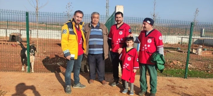 Gönüllü Veterinerler’den CAHİDE’ye destek