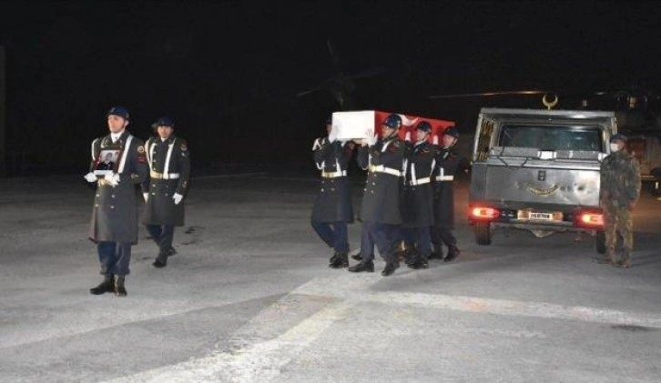 Hakkari'de şehit olan asker için tören düzenlendi