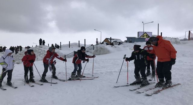 Haydi çocuklar Uludağ'a