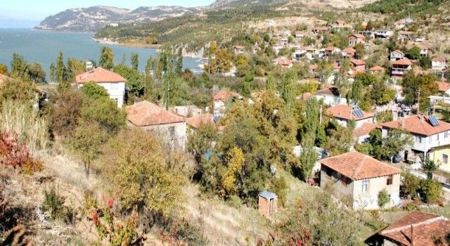 Isparta'da bir köy karantinaya alındı