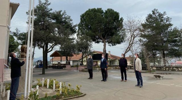 İstiklal Marşı'na Bursa Gemlik'ten de nefes verdiler