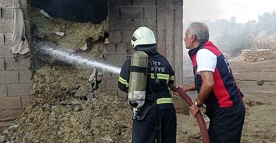 İtfaiye Ekipleri Anne ve 3 Çocuğunu Ölümden Kurtardı