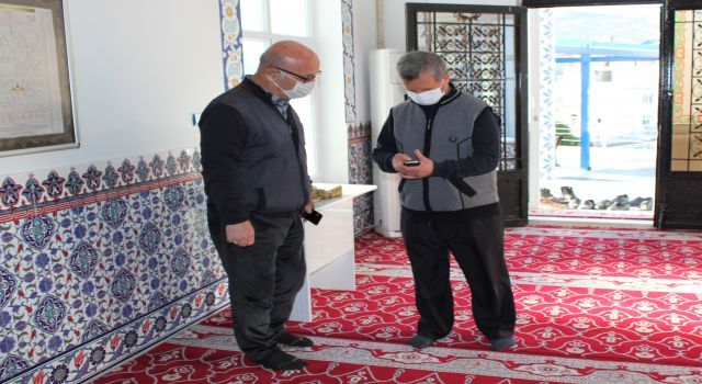 İzmir'deki camide HES kodlu ibadet