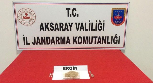 Jandarma Aksaray'da uyuşturucuya geçit vermiyor