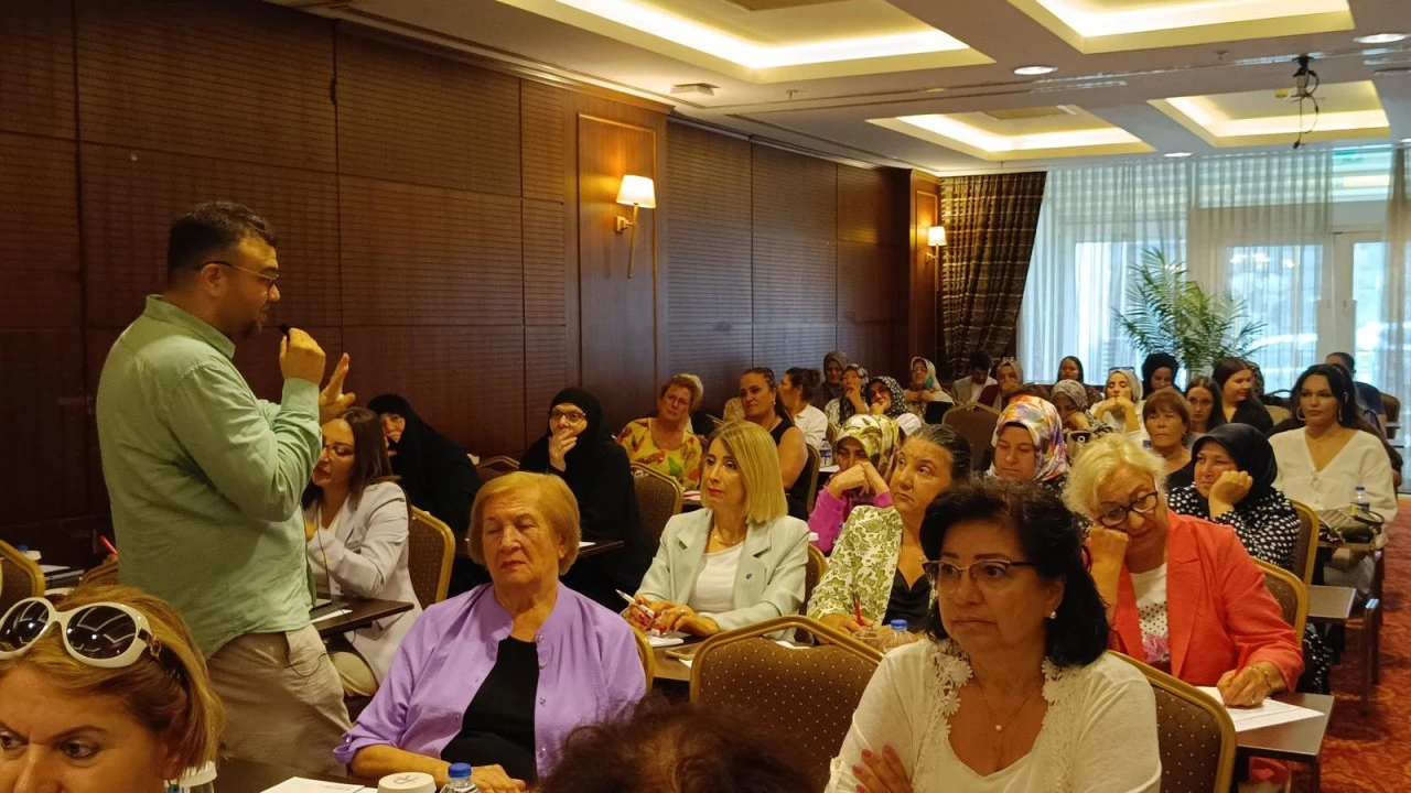 Kadınlara eğitim:Ekonomik g&uuml;&ccedil; olmadan ger&ccedil;ek &ouml;zg&uuml;rl&uuml;k olmaz