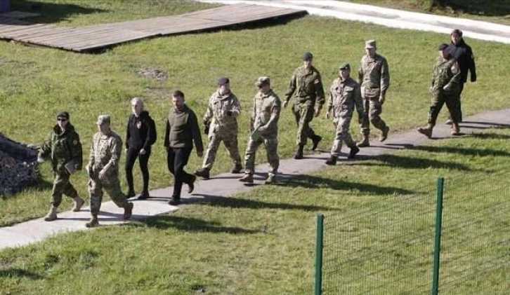 Kanada, Ukrayna’daki askerlerini tahliye etti