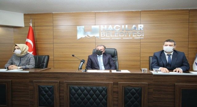 Kayseri Hacılar'da kiracı esnafa destek kararı