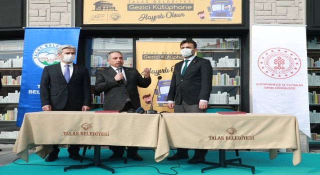 Kayseri Talas'ta gezici kütüphane için araç tahsisi
