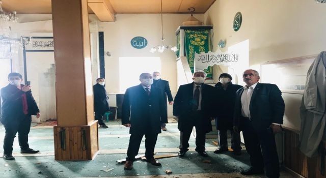 Kayseri'de 73 yıllık camiye yıldırım düştü