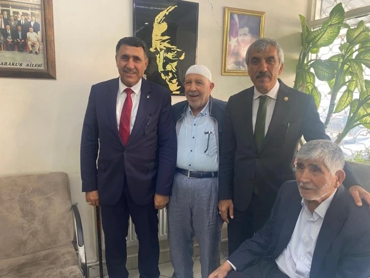 Kilis'in Kanaat önderleri Mustafa Karakuş ve Ömer Yonucuoğlu 