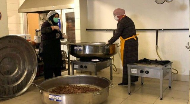 Kilis'te günlük bin 250 kişiye sıcak yemek