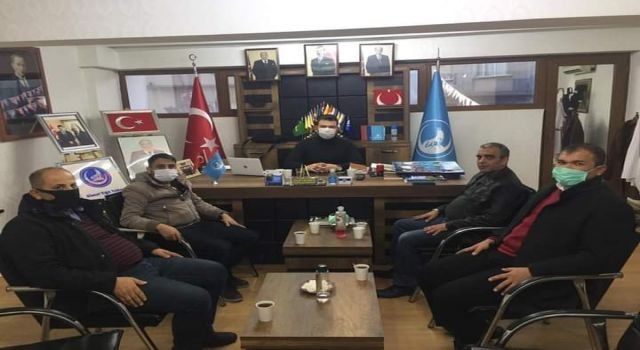 Kilis'te TÜRKAV Başkanı ve yönetiminden Ülkü Ocakları'na ziyaret