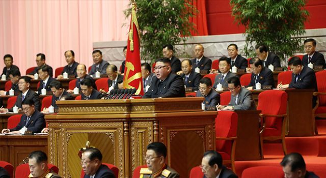 Kim Jong-un&#039;dan parti kongresinde büyük itiraf