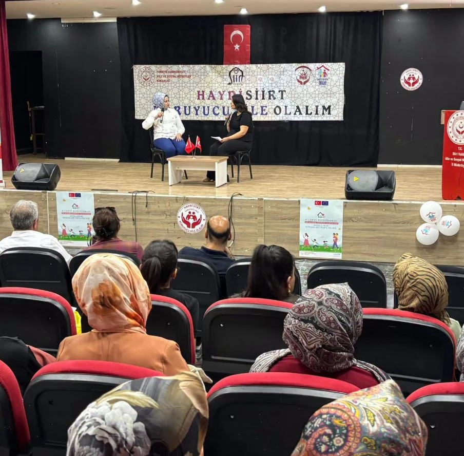Koruyucu Aile Farkındalık Eğitimi D&uuml;zenlendi