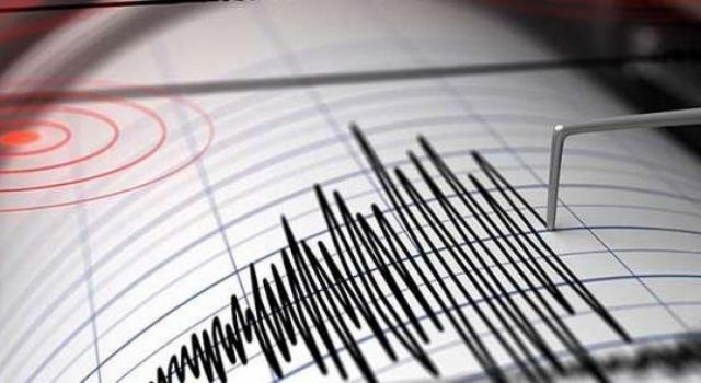 Manisa&#039;da deprem!