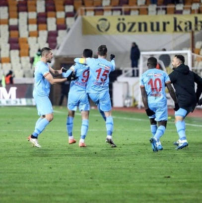 Mario Gavranovic 4. golünü attı